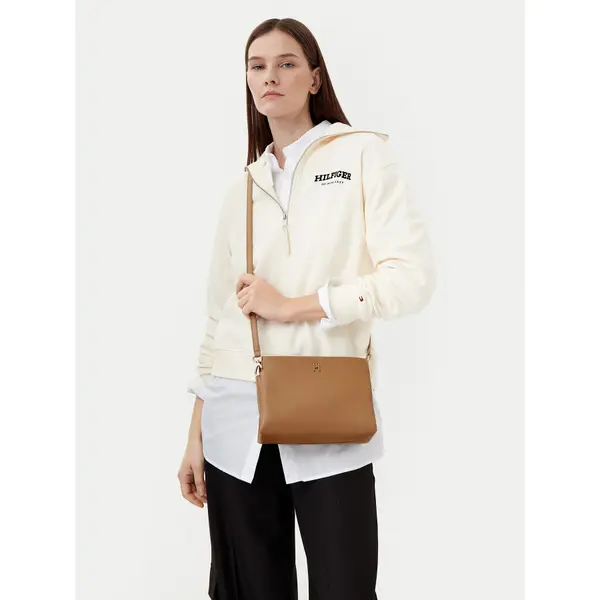 Tommy Hilfiger Torbica Tommy Hilfiger Th Legacy Mini Crossover AW0AW17225 Smeđa