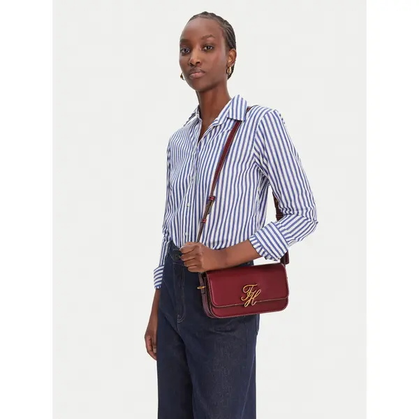 Tommy Hilfiger Torbica Tommy Hilfiger Th Script Flap Crossover AW0AW18399 Tamnocrvena