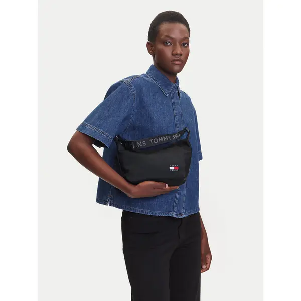 Tommy Jeans Torbica Tommy Jeans Tjw Ess Daily Shoulder Bag AW0AW17287 Crna