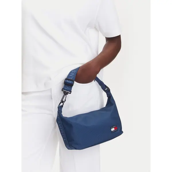 Tommy Jeans Torbica Tommy Jeans Tjw Ess Daily Shoulder Bag AW0AW17287 Tamnoplava