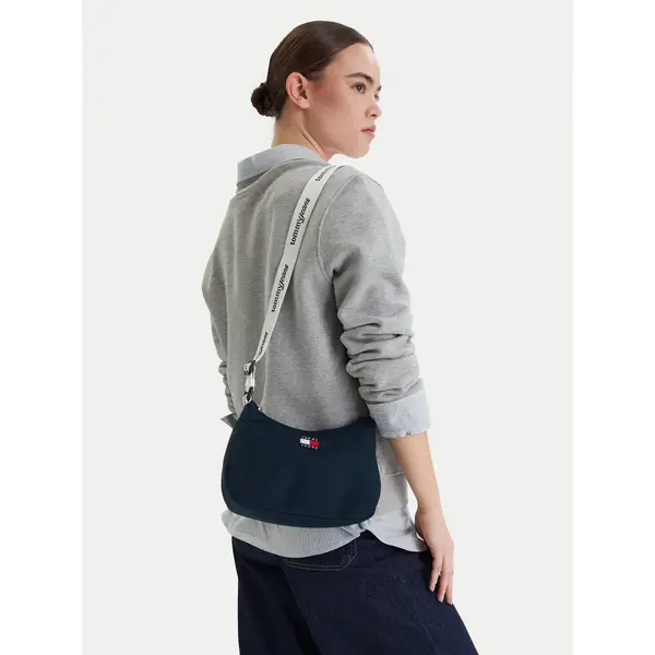 Tommy Jeans Torbica Tommy Jeans Tjw Ess Daily Shoulder Bag AW0AW18463 Tamnoplava