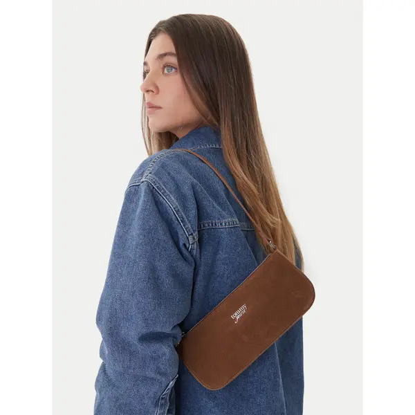 Tommy Jeans Torbica Tommy Jeans Tjw Must Suede Shoulder Bag AW0AW18454 Smeđa