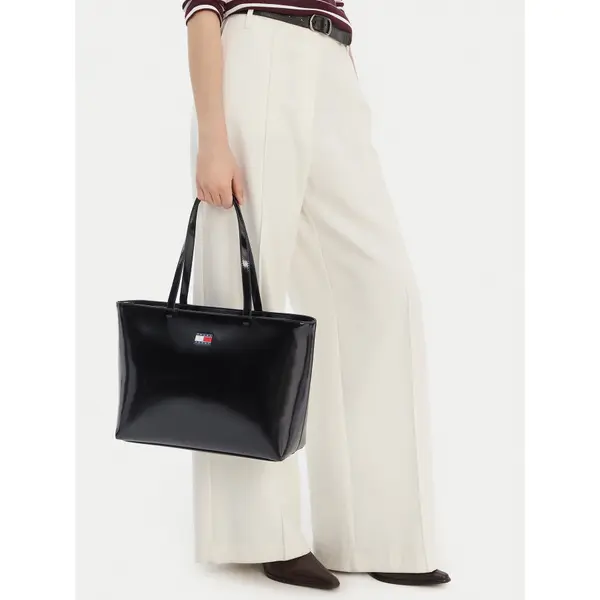 Tommy Jeans Torbica Tommy Jeans Tjw Must Tote AW0AW18069 Crna