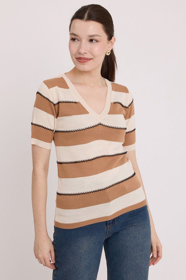 Bigdart Bigdart Women's Biscuit Cream Striped Short Sleeve Blouse 15869