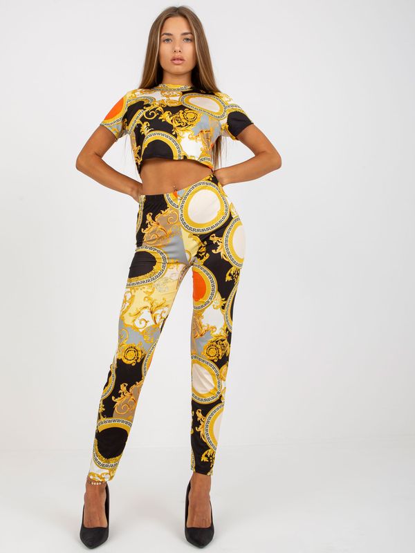 Fashionhunters Black fitted casual set with short top