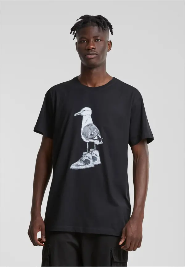 Mister Tee Black T-shirt Seagull Sneakers