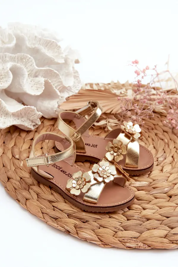 Boto Boto Children's sandals adorned with flowers, fastened with velcro, golden Fagossa