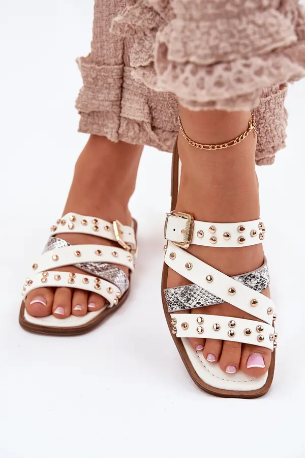Boto Boto Embellished women's flip flops on flat heel with straps and buckle white Manitte