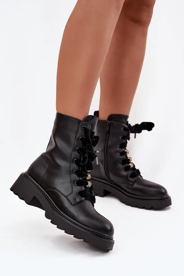Boto Boto Insulated Women's Boots with Decorative Lacing Black Elindra