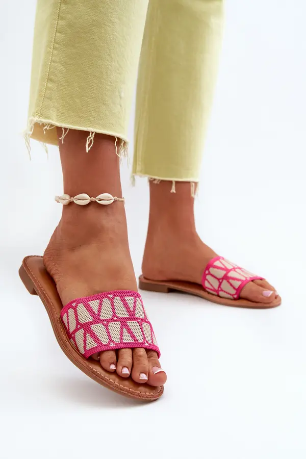Boto Boto Women's Flat Heel Flip Flops in Fuchsia by Traivea