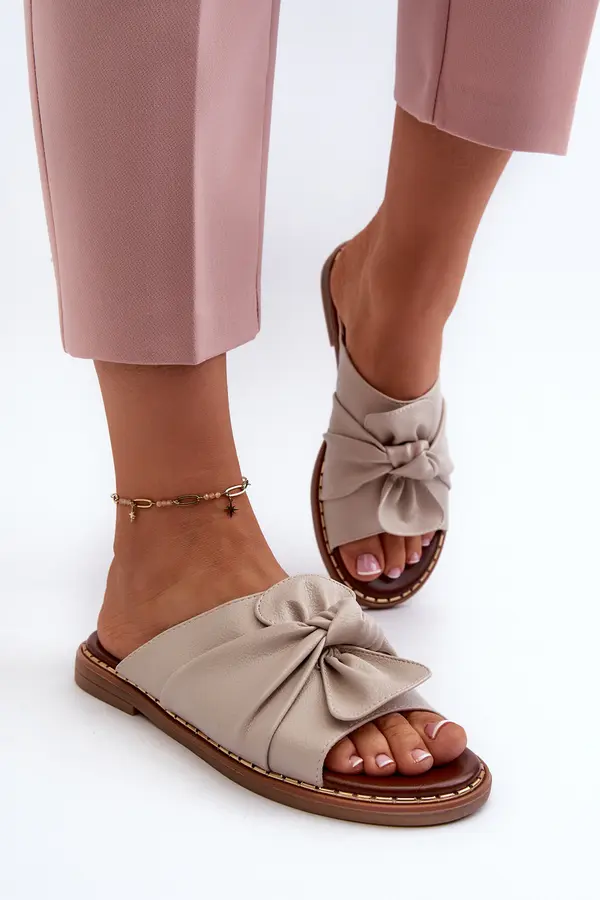 Boto Boto Women's Flat Sandals in Beige Nelvira