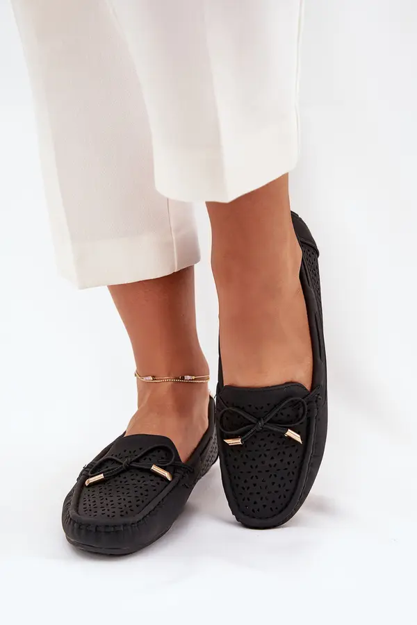 Boto Boto Women's Moccasins With Perforated Pattern And Lacing Black Mirisa