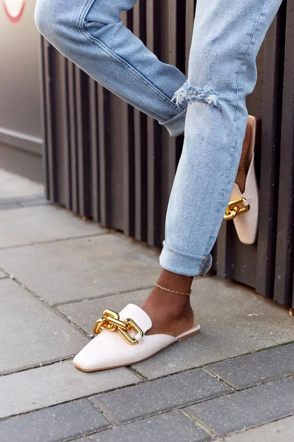 Boto Boto Women's Slippers With Chain Beige Call On Me