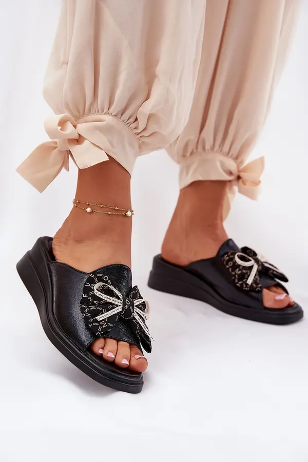 Boto Boto Women's Wedge Sandals With Bow Black Moonzella