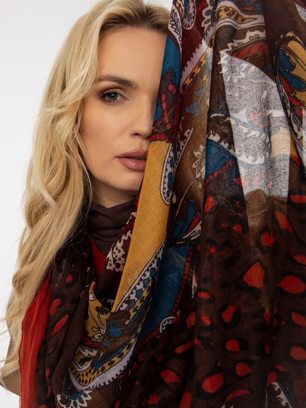 Fashionhunters Brown viscose scarf