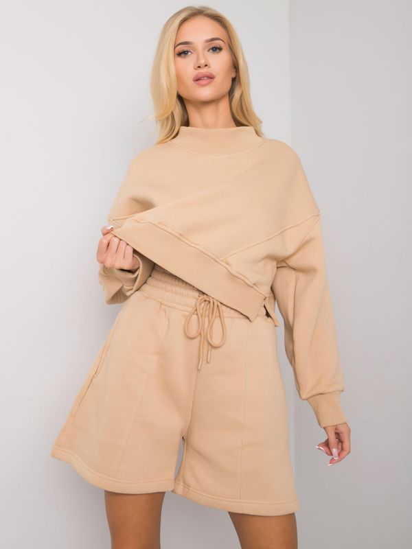 Fashionhunters Camel cotton shorts