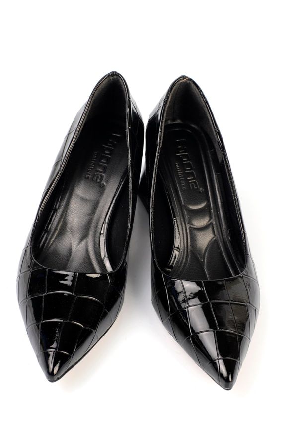 Capone Outfitters Capone Outfitters Women's Mid Heel Soft Padded Sole Shoes