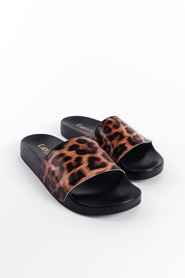 Capone Outfitters Capone Outfitters Women's Slippers