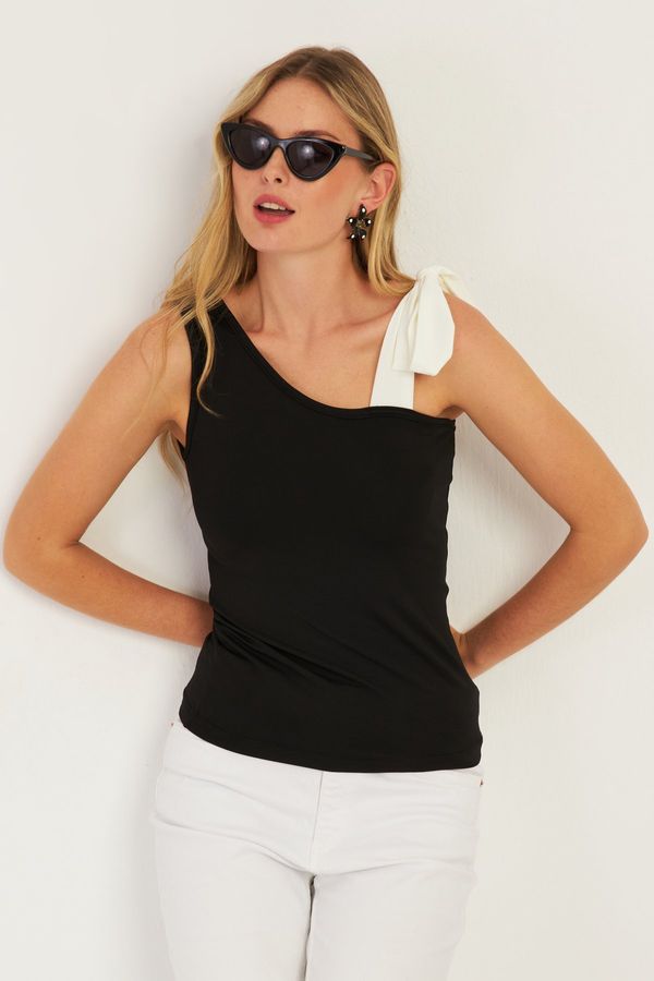 Cool & Sexy Cool & Sexy Women's Black Tie-Up Blouse