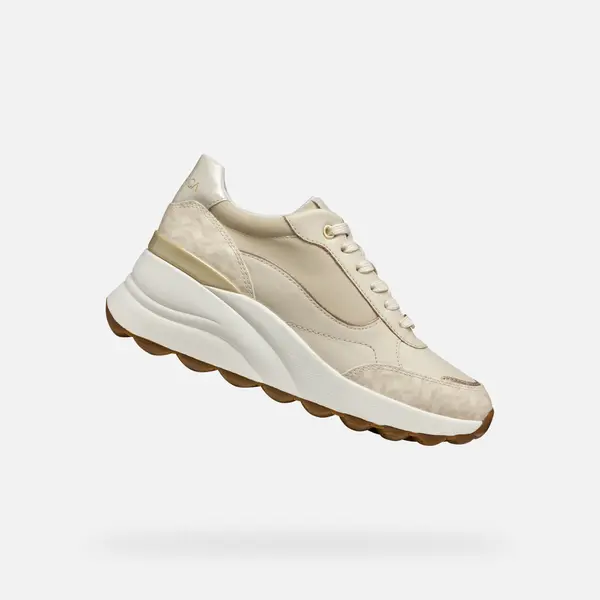 GEOX Cream women's sneakers Geox Spherica EC13 - Women's