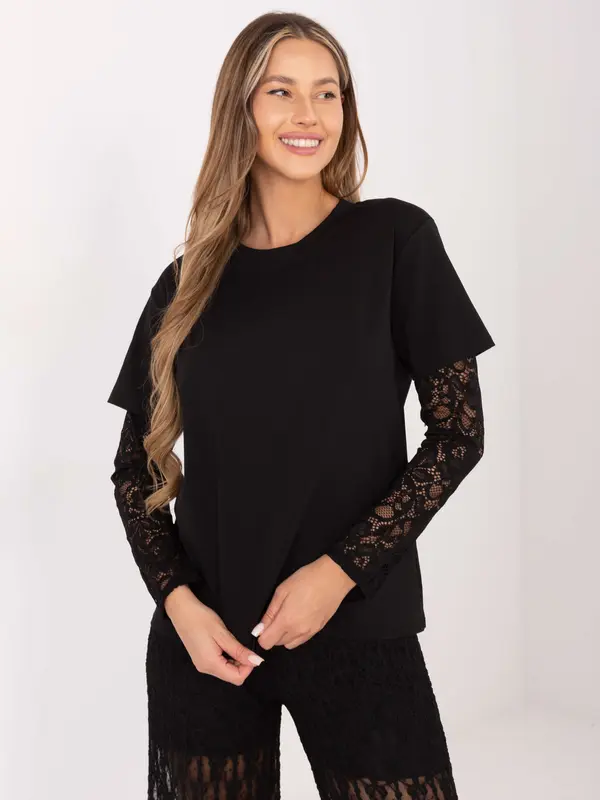 Italy Moda Crna bluza s čipkastim rukavima