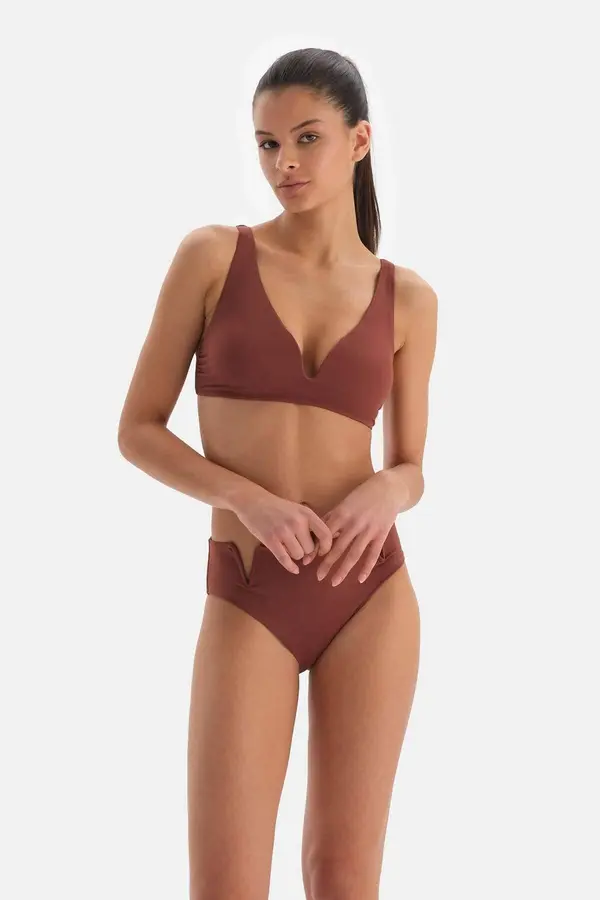 Dagi Dagi smeđi trokut široki V žičani pramen bikini vrh