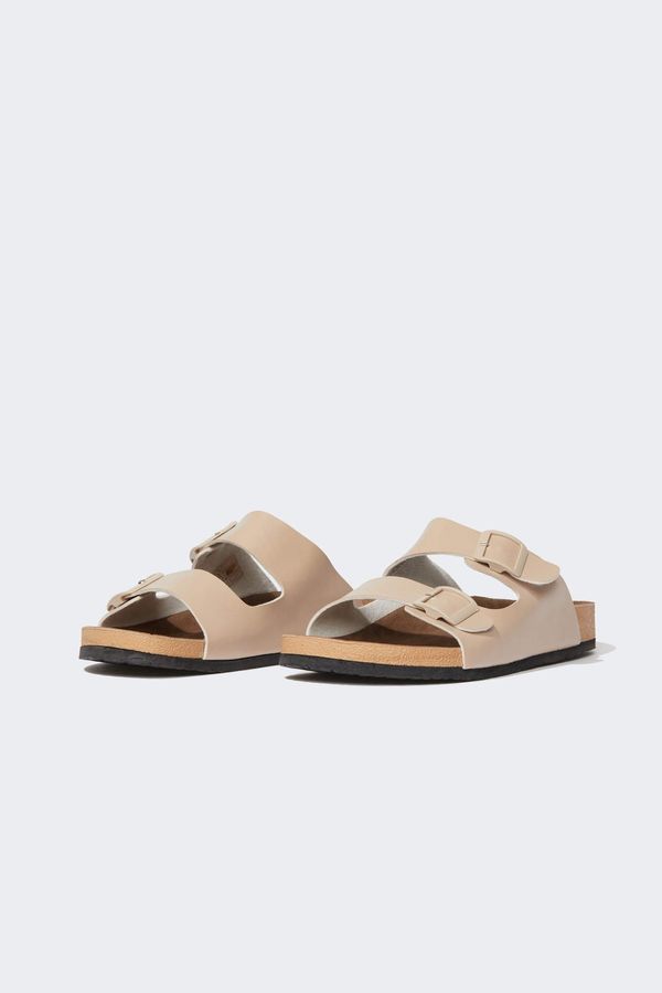 DEFACTO DEFACTO Man Discovery Licensed Faux Leather Flat Sole Slipper