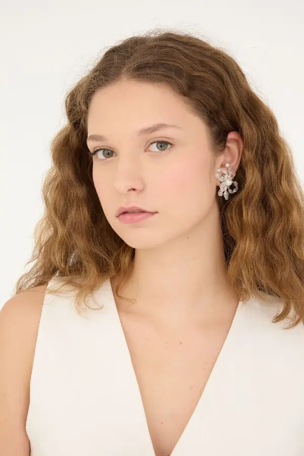 DEFACTO DEFACTO Women's Flower Patterned Pearl Silver Earrings