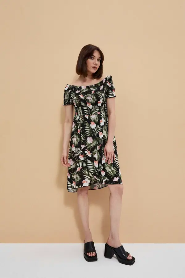 Moodo Dress with a plant motif
