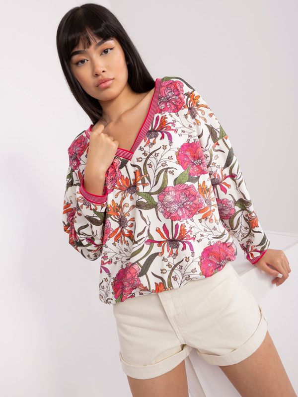 Fashionhunters Ecru velour blouse with patterns RUE PARIS