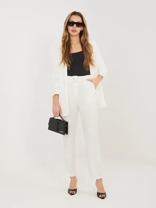 RUE PARIS Elegantni ecru set s plisiranim rukavima