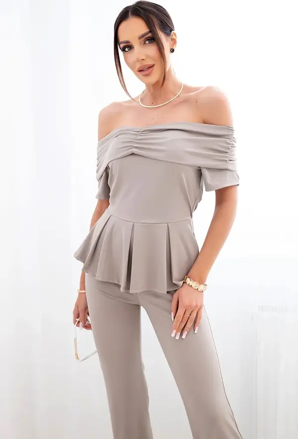 Kesi Włoski Elegantni ženski set s topom i hlačama