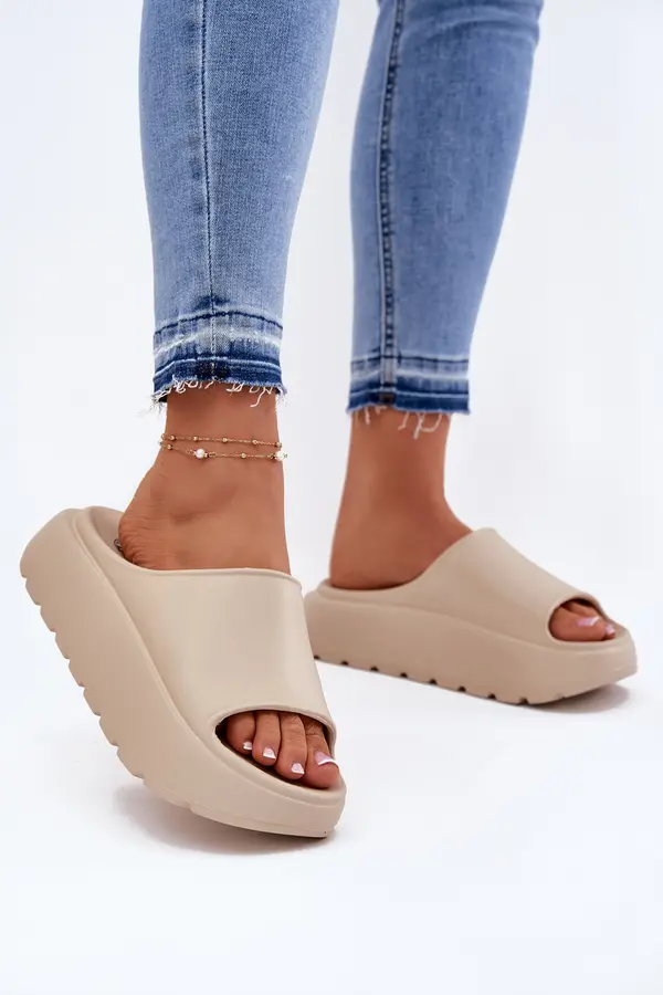 EVENTO EVENTO Foam Women's Slippers On Platform Beige Xalvania