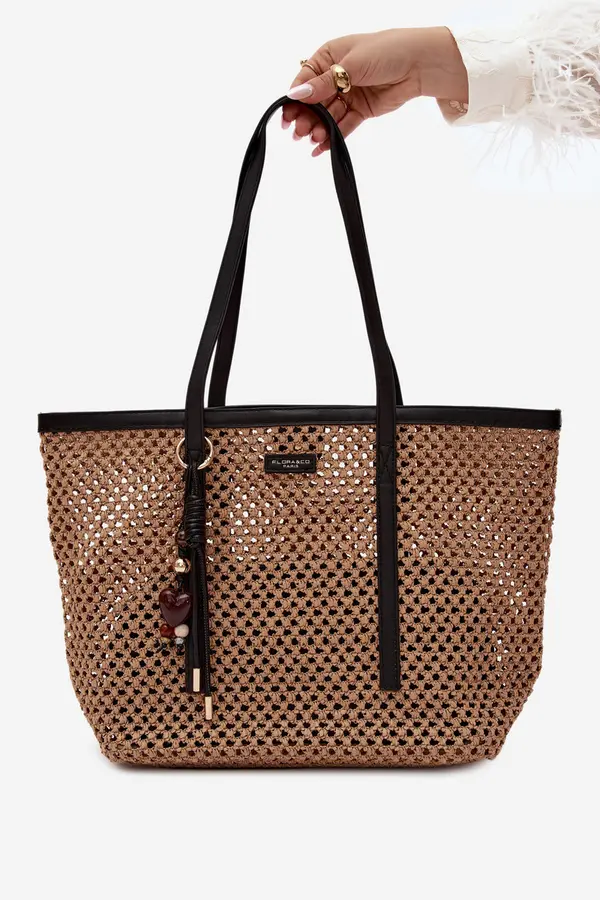 FLORA & CO Flora&amp;Co crna torba za kupovinu s privjeskom