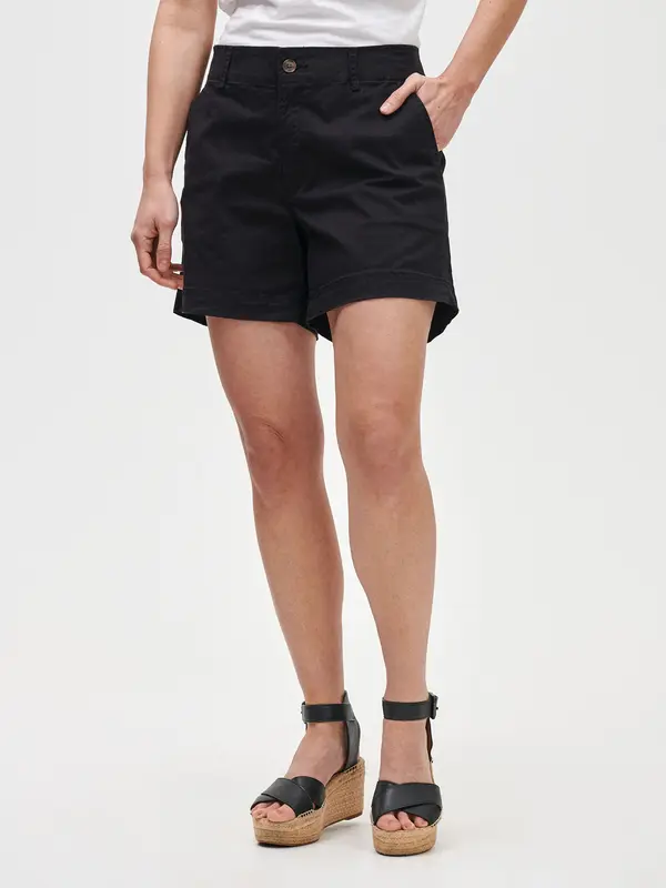 GAP GAP Shorts 5" Mid Rise Khaki Shorts - Ladies