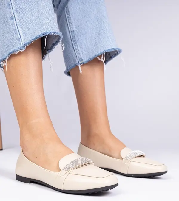 Gemre Gemre Beige women's loafers with rhinestones Kaletta