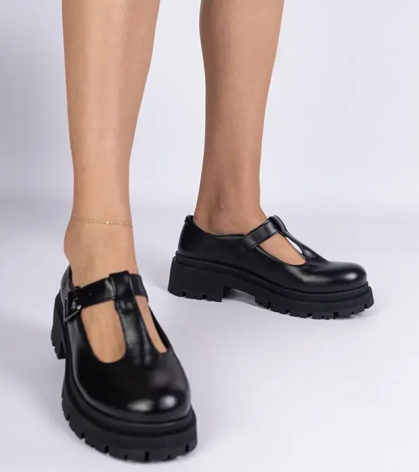 Gemre Gemre Black platform derby shoes made of eco-leather Nella