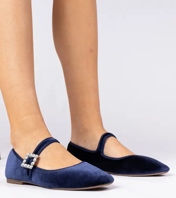 D/CEO Gemre Navy blue women's velour ballet flats with a buckle Kvitta