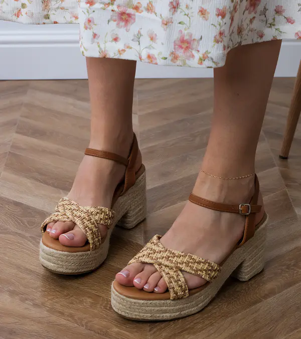Gemre Gemre Woven block heel brown sandals Marfi