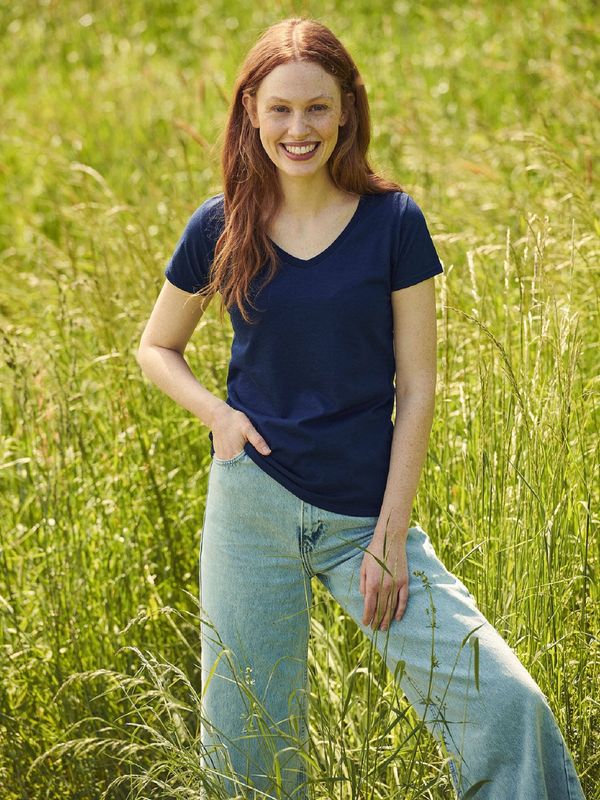 Fruit of the Loom Granatowa koszulka damska Iconic Vneck Fruit of the Loom