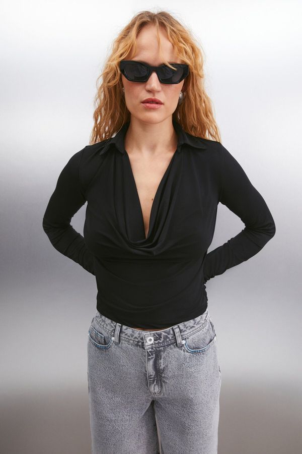 GRIMELANGE GRIMELANGE Aurora Women's Degassing Shirt Collar Flowy Sandy Fabric Black Blous