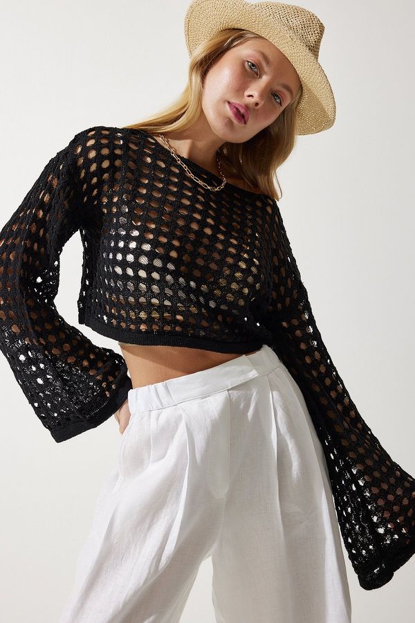 Happiness İstanbul Happiness İstanbul Women's Black Perforated Seasonal Crop Knitwear Blouse