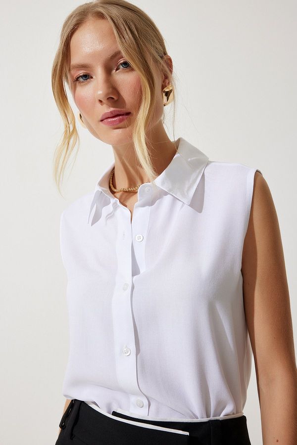 Happiness İstanbul Happiness İstanbul Women's White Sleeveless Viscose Shirt
