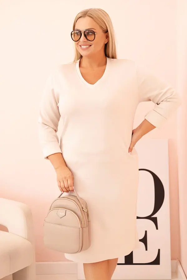 Kesi Włoski Kesi Włoski Plus Size women's dress in butter color with a V-neck and beige sleeves