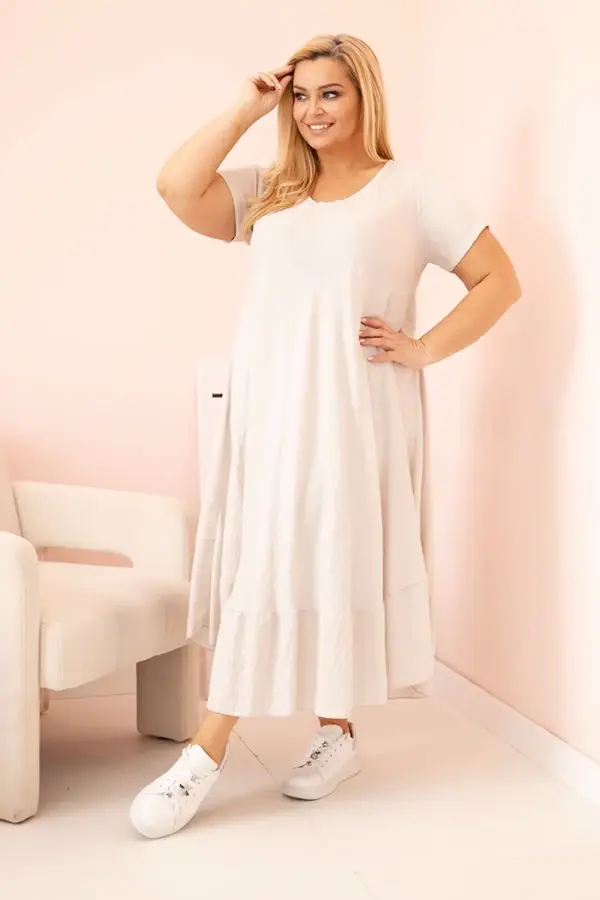 Kesi Włoski Kesi Włoski Plus size women's dress with short sleeves and ruffle made of light viscose beige