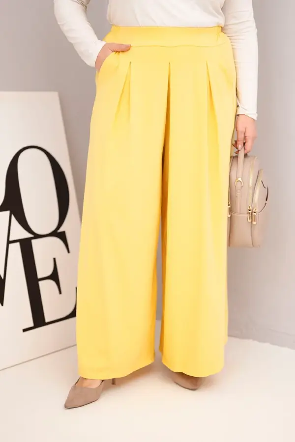 Kesi Włoski Kesi Włoski Women's Plus Size cotton pants with wide legs and a loose fit yellow