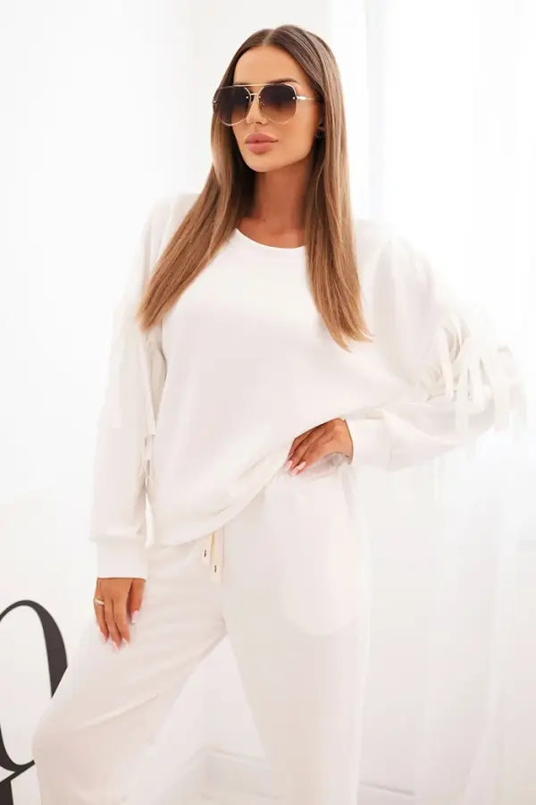 Kesi Włoski Kesi Włoski Women's set with fringes on the sleeves butter color ecru