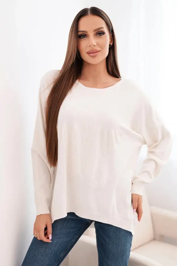 Kesi Włoski Kesi Włoski Women's sweater with a longer back and embossed star beige