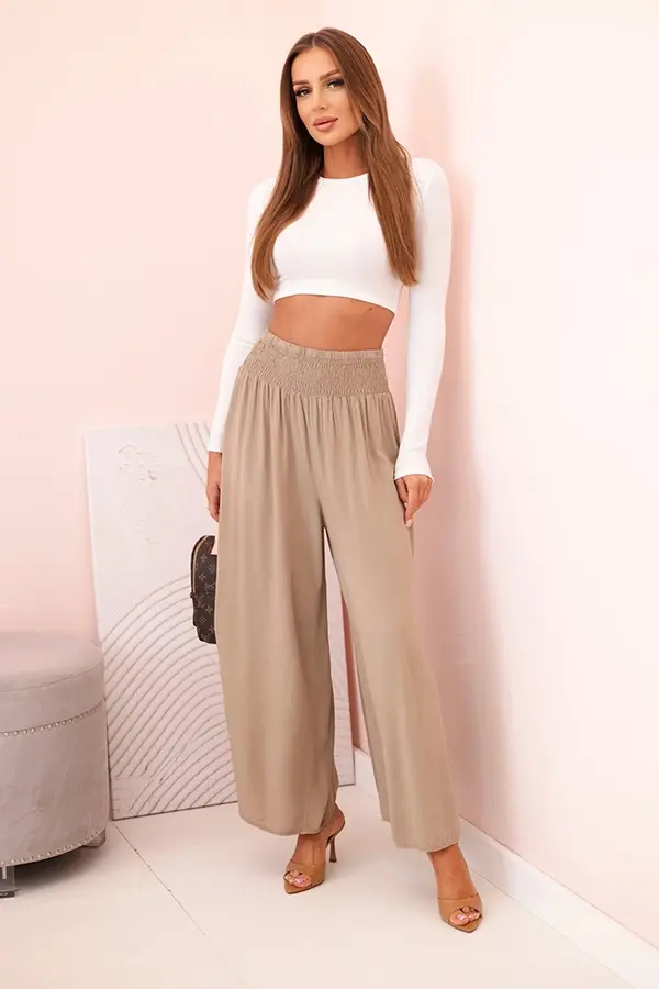 Kesi Włoski Kesi Włoski Women's viscose trousers with elastic waistband camel