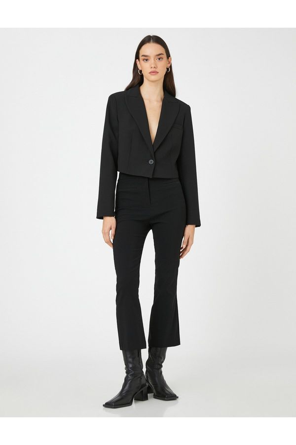 Koton Koton Crop spaljene hlače s detaljima džepa.